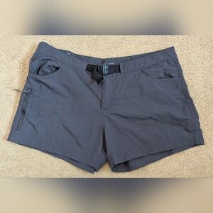 Columbia Women's Gray Shorts